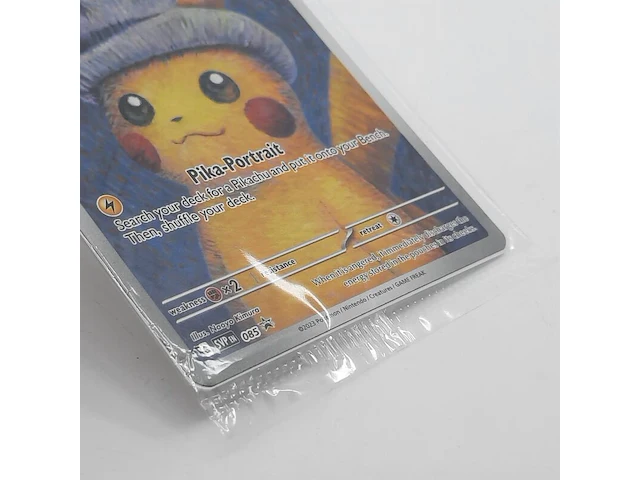 Kaart, pokémon, pikachu with grey felt hat svp 085 promo, 2023 - afbeelding 3 van  4
