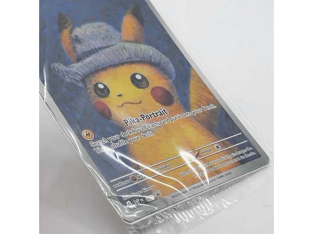 Kaart, pokémon, pikachu with grey felt hat svp 085 promo, 2023 - afbeelding 3 van  4