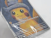 Kaart, pokémon, pikachu with grey felt hat svp 085 promo, 2023 - afbeelding 3 van  4