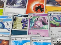 Kaarten in doos, pokémon, scarlet & violet - afbeelding 17 van  20