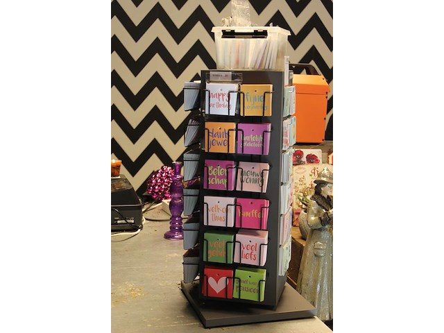 Kaartjes carrousel met ruim 600 kaartjes in diverse uitvoeringen. - afbeelding 3 van  4