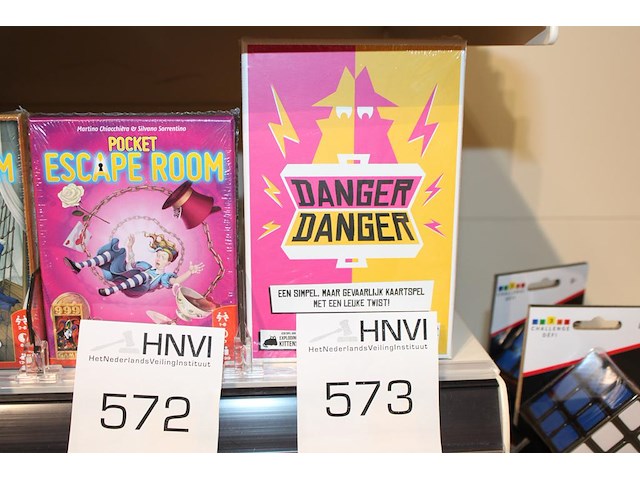 Kaartspel danger danger, leeftijd 7+. - afbeelding 1 van  2
