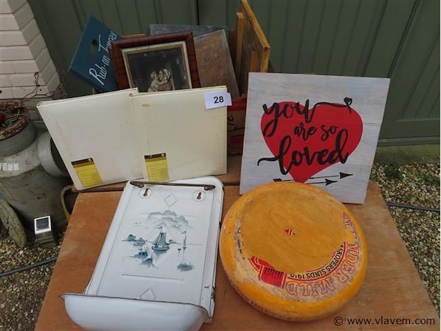 Kaasbol, emaille rekje, kaders enz… - afbeelding 1 van  3