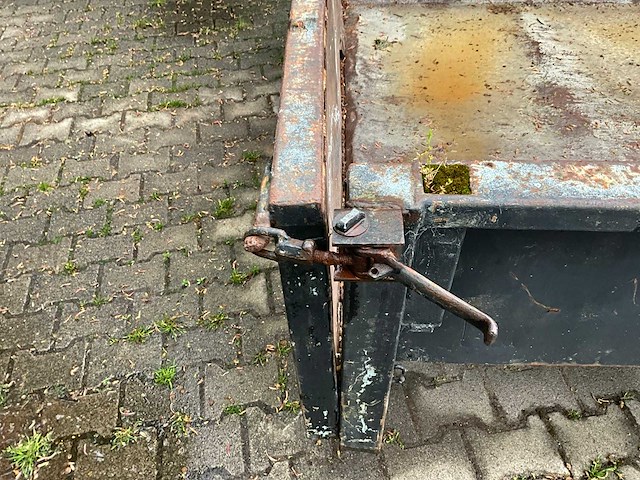‘kabel’ afvalcontainer - afbeelding 8 van  8