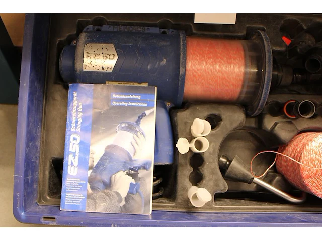 Kabel-inblaas/treksysteem new systems type ez.50 in kunststoffen koffer. - afbeelding 3 van  3