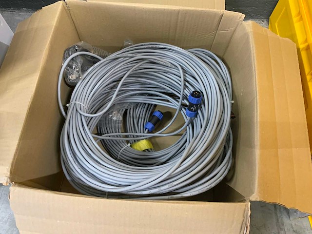 Kabel met weipu sp21 connector (2x) - afbeelding 1 van  5