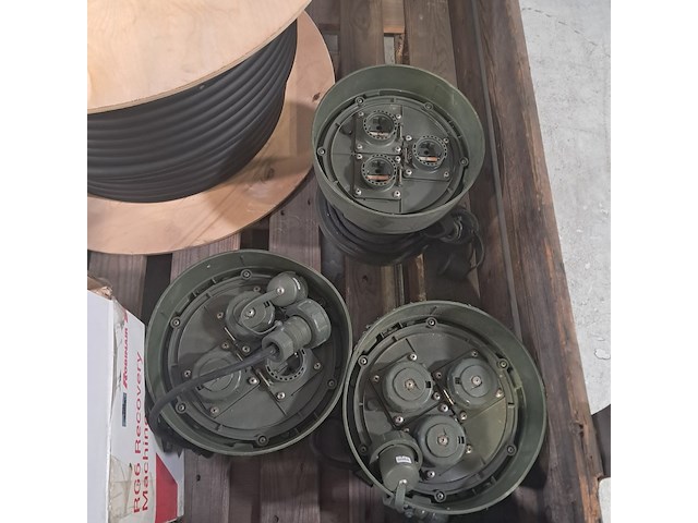Kabel op houten haspel, verdeeldozen en koelmiddelopslag systeem, o.a. h07rn-f - afbeelding 2 van  6
