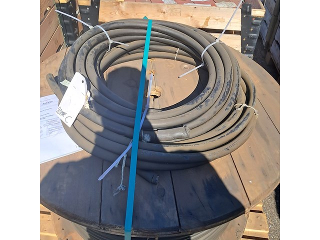 Kabel op houten haspel - afbeelding 3 van  4