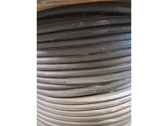 Kabel op houten haspel - afbeelding 2 van  6