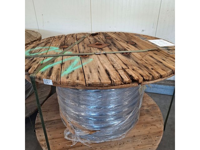 Kabel op houten haspel - afbeelding 3 van  6