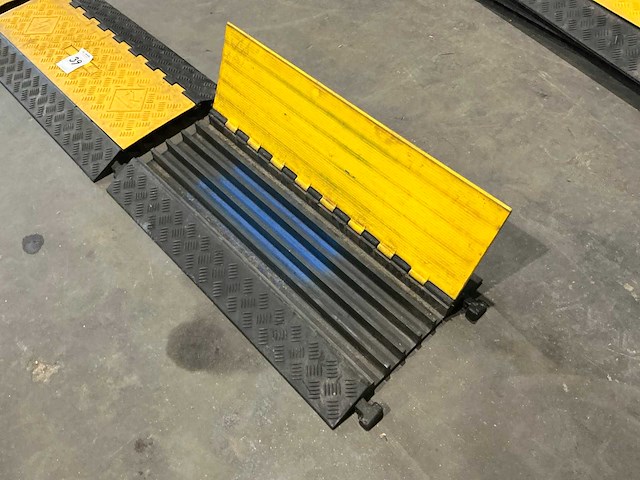 Kabelbeschermer / kabelgoot (3x) - afbeelding 4 van  4