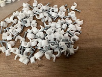 Kabelclip 4mm wit, zak 100 stuks (400x) - afbeelding 2 van  3