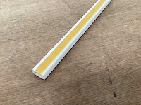 Kabelgoot 7x12, zelfklevend, lengte 95 cm (550x) - afbeelding 3 van  4