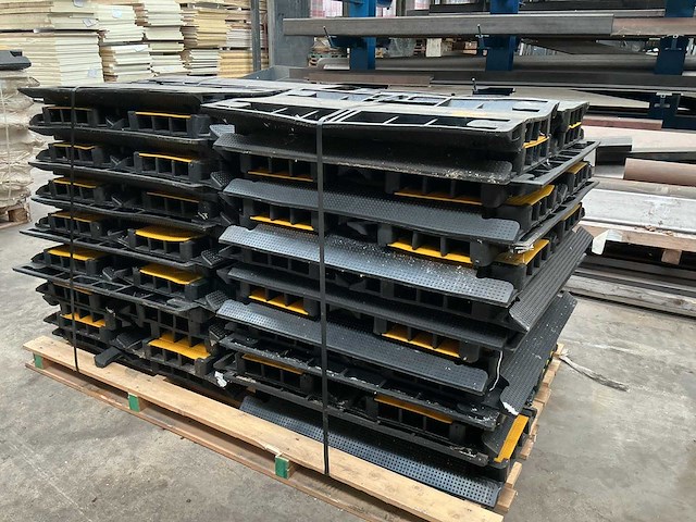 Kabelgoot/ kabelbeschermers (60x) - afbeelding 4 van  4