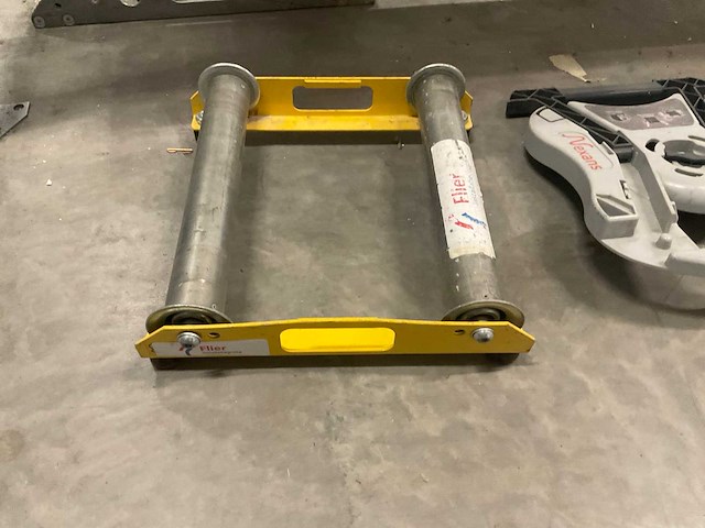 Kabelhaspel dragers en afroller - afbeelding 2 van  3