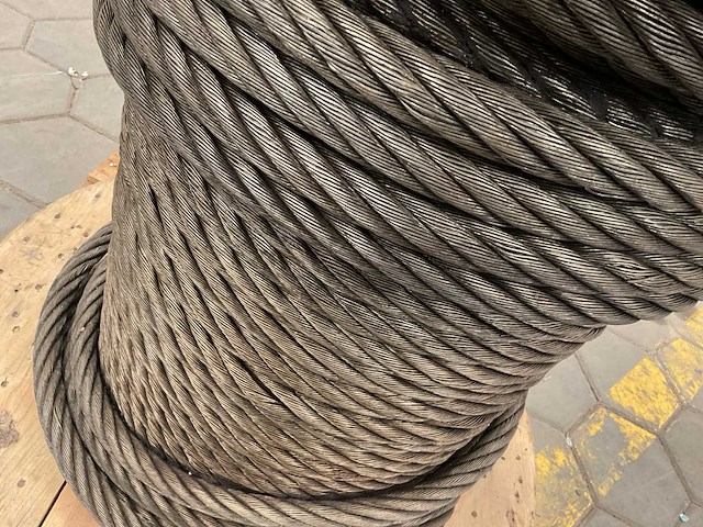 Kabelhaspel met kabel - afbeelding 1 van  4