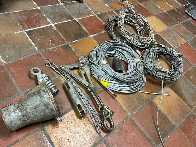 Kabelklem met toebehoren - afbeelding 4 van  5