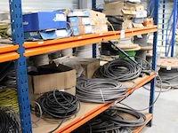 Kabels op 3 legborden w.o. let op! ophalen op eerste afhaaldag - afbeelding 2 van  5