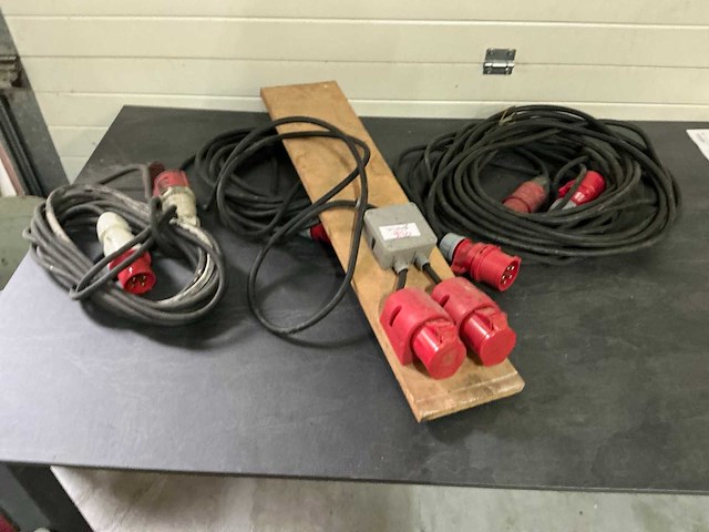 Kabels - afbeelding 1 van  2