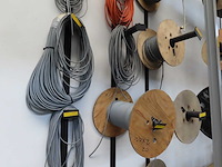 Kabelstelling met inhoud - afbeelding 4 van  26