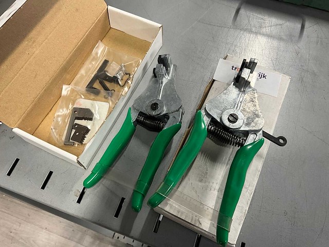 Kabelstrip tang (2x) - afbeelding 1 van  4