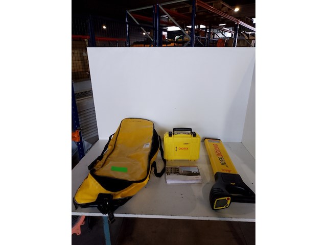 Kabelzoeker met diepte uitlezing incl. generator leica, digicat 550i xf, bouwjaar 2016 - afbeelding 1 van  9