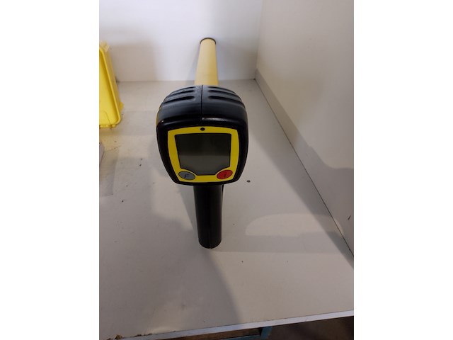 Kabelzoeker met diepte uitlezing incl. generator leica, digicat 550i xf, bouwjaar 2016 - afbeelding 3 van  9