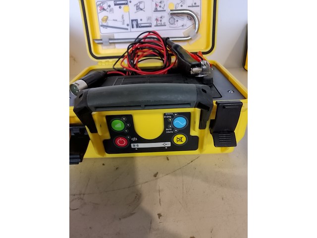 Kabelzoeker met diepte uitlezing incl. generator leica, digicat 550i xf, bouwjaar 2016 - afbeelding 7 van  9
