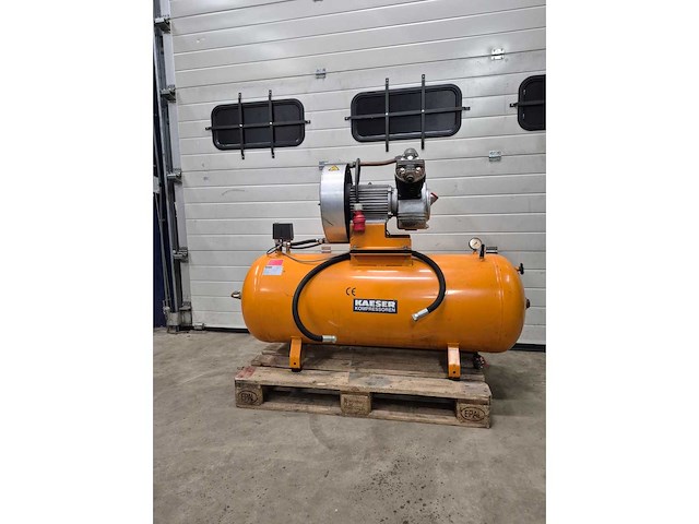 Kaeser - 1999 - kc630 - 3kw compressor - afbeelding 3 van  4