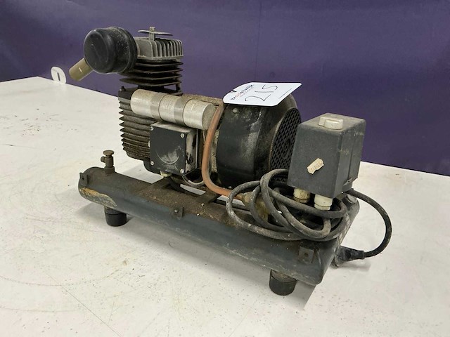 Kaeser luchtcompressor - afbeelding 1 van  6