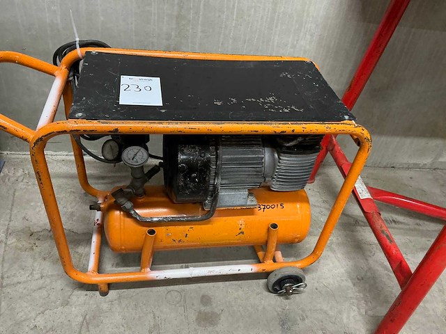 Kaeser maxi xg202-10 luchtcompressor - afbeelding 1 van  3