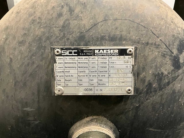 Kaeser persluchtinstallatie - afbeelding 7 van  15