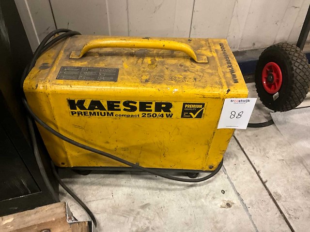 Kaeser premium compact 250/4 w luchtcompressor - afbeelding 3 van  3