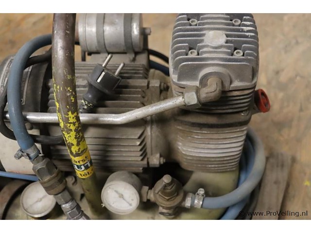 Kaeser zuigercompressor kc60 - afbeelding 3 van  7