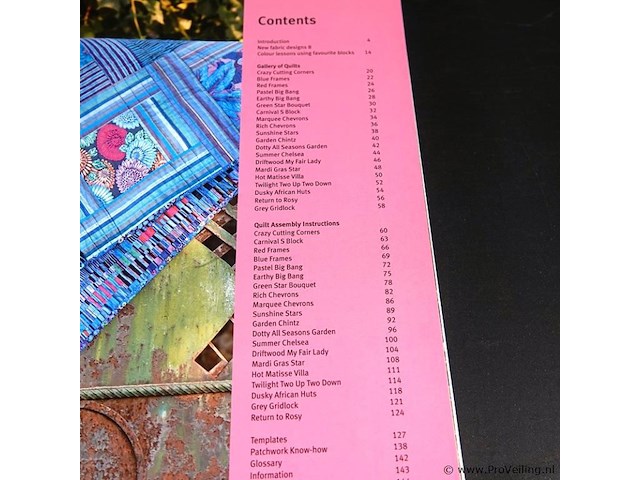 Kaffe quilts again - afbeelding 3 van  5