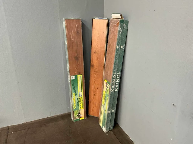 Kaindl laminaatvloer 9,4 m2 (35x) - afbeelding 9 van  9