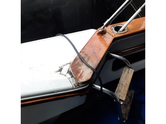 Kajuit motorboot, sea ray, 390 express, 1987 - afbeelding 22 van  142