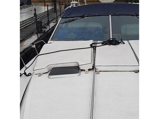Kajuit motorboot, sea ray, 390 express, 1987 - afbeelding 38 van  142