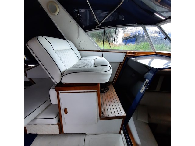 Kajuit motorboot, sea ray, 390 express, 1987 - afbeelding 68 van  142