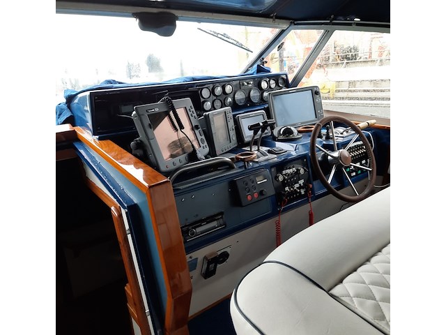 Kajuit motorboot, sea ray, 390 express, 1987 - afbeelding 70 van  142