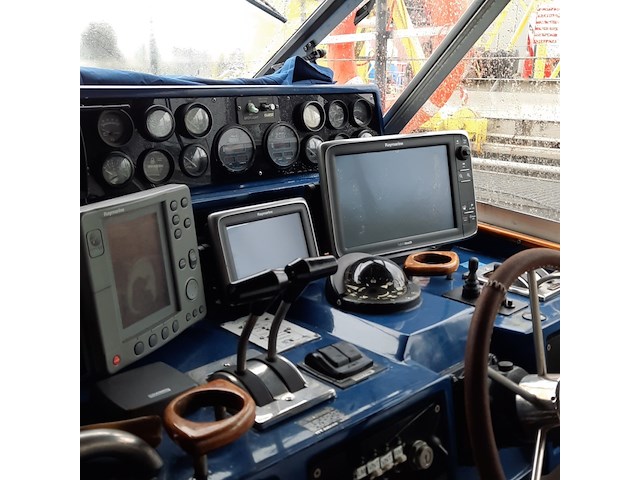 Kajuit motorboot, sea ray, 390 express, 1987 - afbeelding 72 van  142