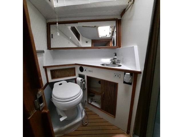 Kajuit motorboot, sea ray, 390 express, 1987 - afbeelding 100 van  142
