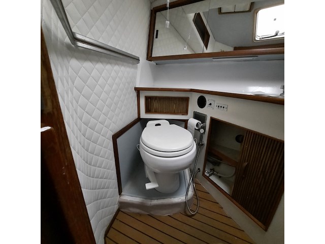 Kajuit motorboot, sea ray, 390 express, 1987 - afbeelding 101 van  142