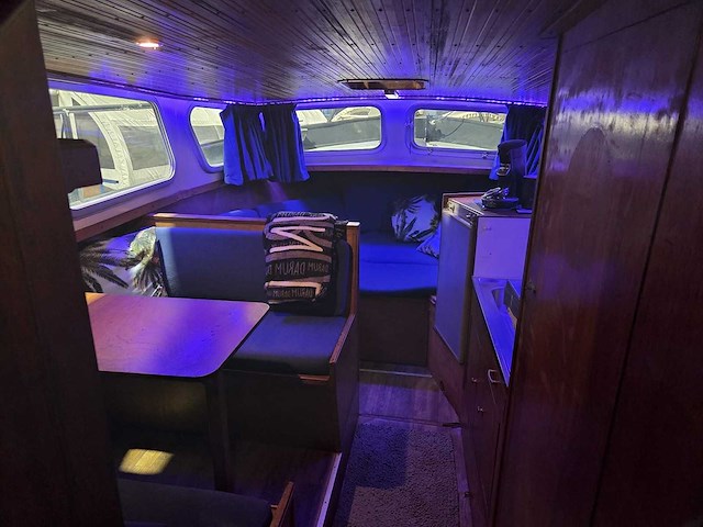 Kajuitboot / kruiser - afbeelding 23 van  27
