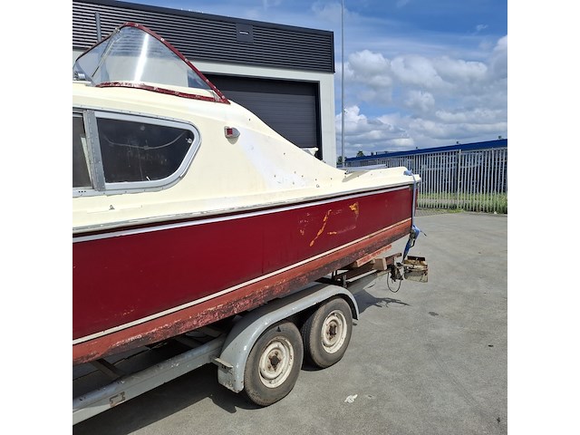 Kajuitboot met yamaha 9,9pk en boottrailer, fairline, 630 - afbeelding 2 van  51