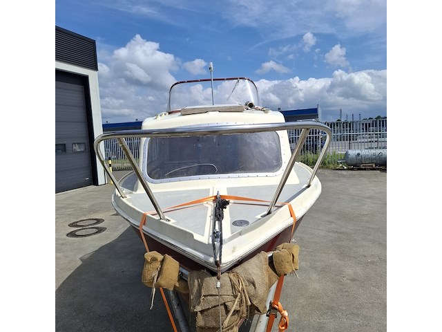 Kajuitboot met yamaha 9,9pk en boottrailer, fairline, 630 - afbeelding 6 van  51