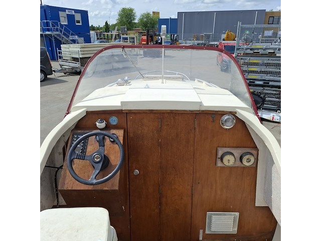 Kajuitboot met yamaha 9,9pk en boottrailer, fairline, 630 - afbeelding 24 van  51