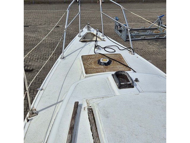 Kajuitzeilboot, hurley , 700 - afbeelding 12 van  24