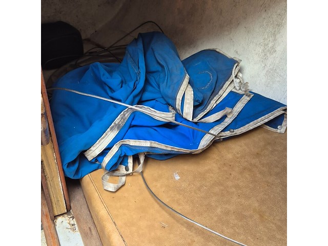 Kajuitzeilboot, hurley , 700 - afbeelding 20 van  24