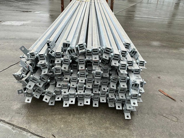 Kalkzandsteenschoor (131x) - afbeelding 1 van  4